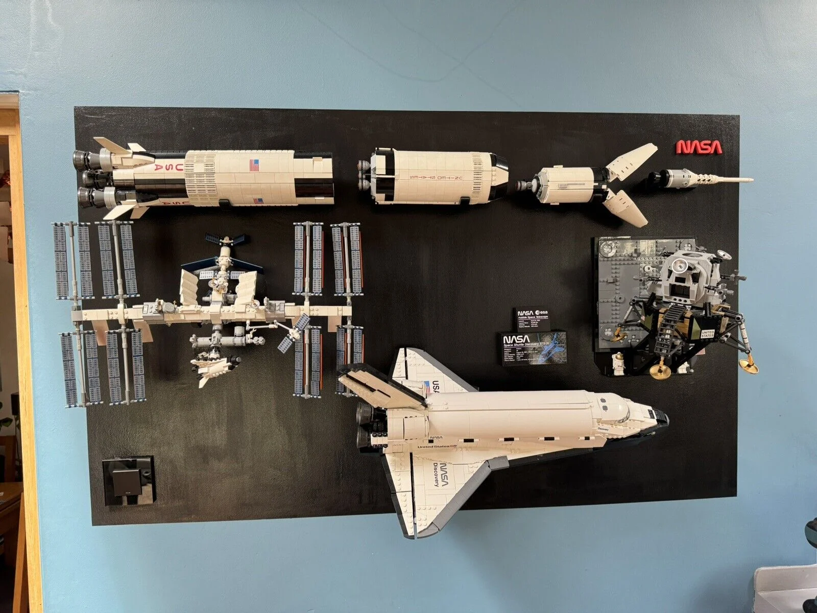 Kundenfoto: NASA Mission Wall – Sammlung mit Wonderprint-Zubehör im Einsatz.